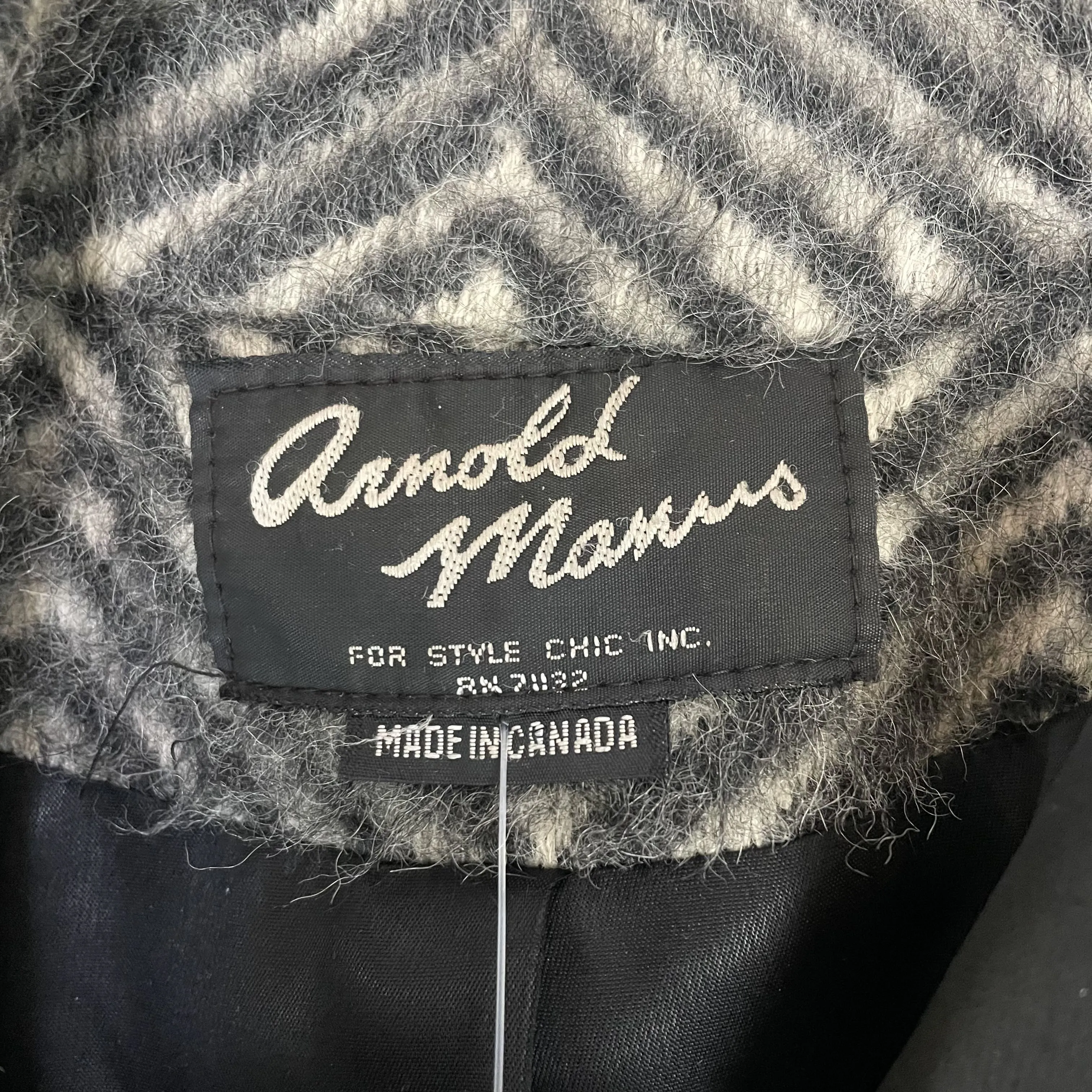 Arnold Manus | Women's Vintage 100% Alpaca Gray and Cream Chevron Pattern Trench Coat | Size: 14