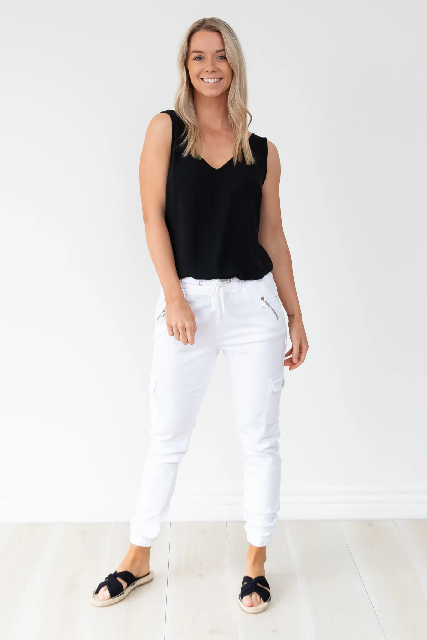 Ash Joggers - White