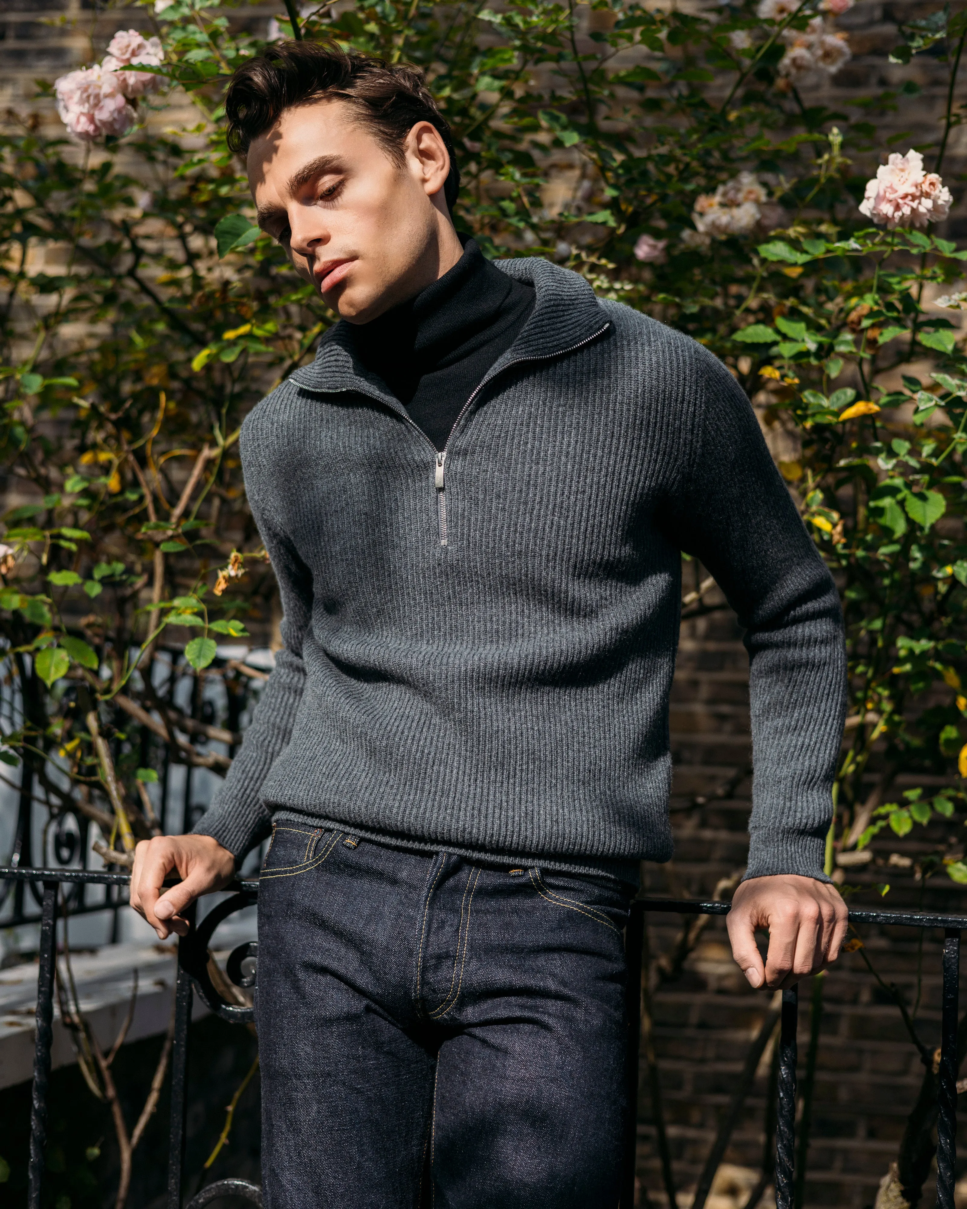 Cashmere alpine half zip sweater in grey mélange