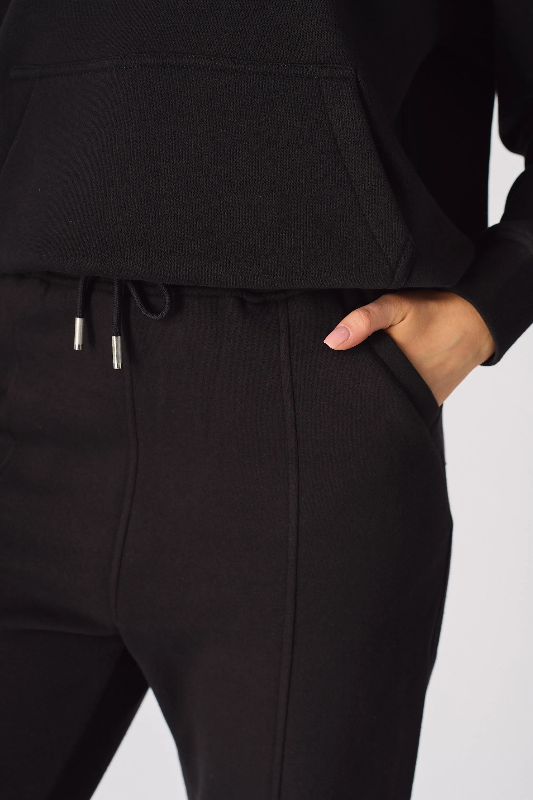 Core Motive Tapered Joggers - Black