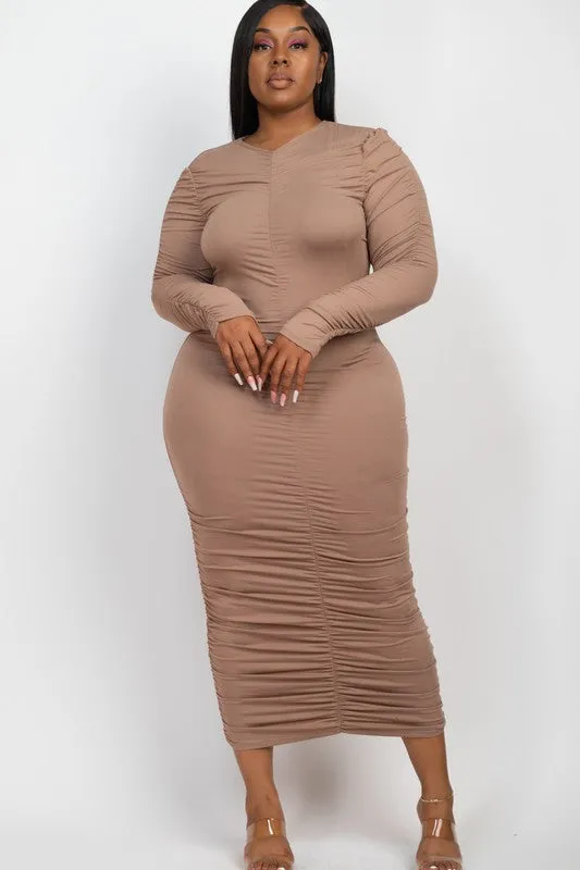 Curvy Plus Size Ruched Long Sleeve Midi Dress
