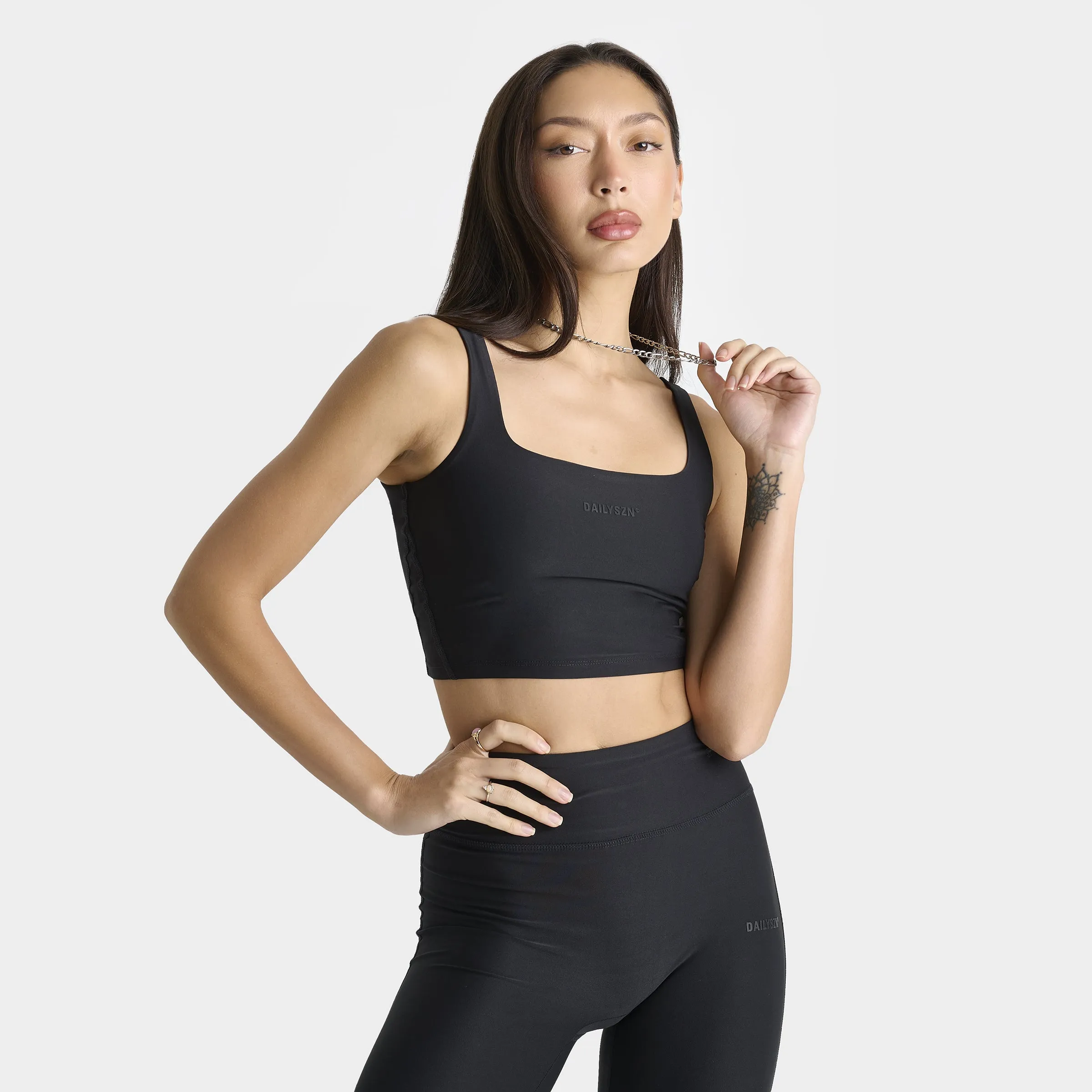 DAILYSZN Women's Evry Tank Top / Black