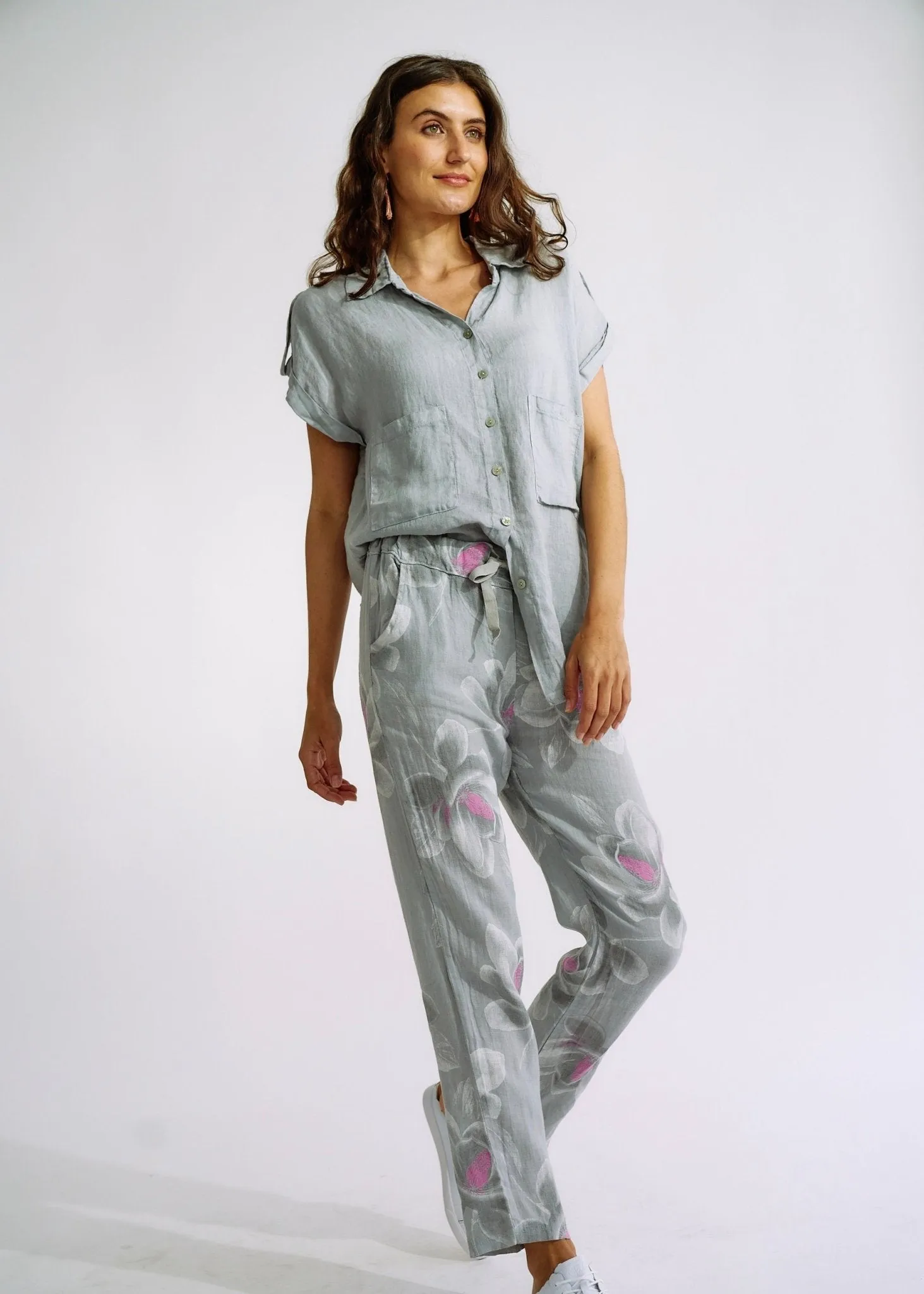 Pure Linen Italian Floral Printed Joggers in Pearl Grey