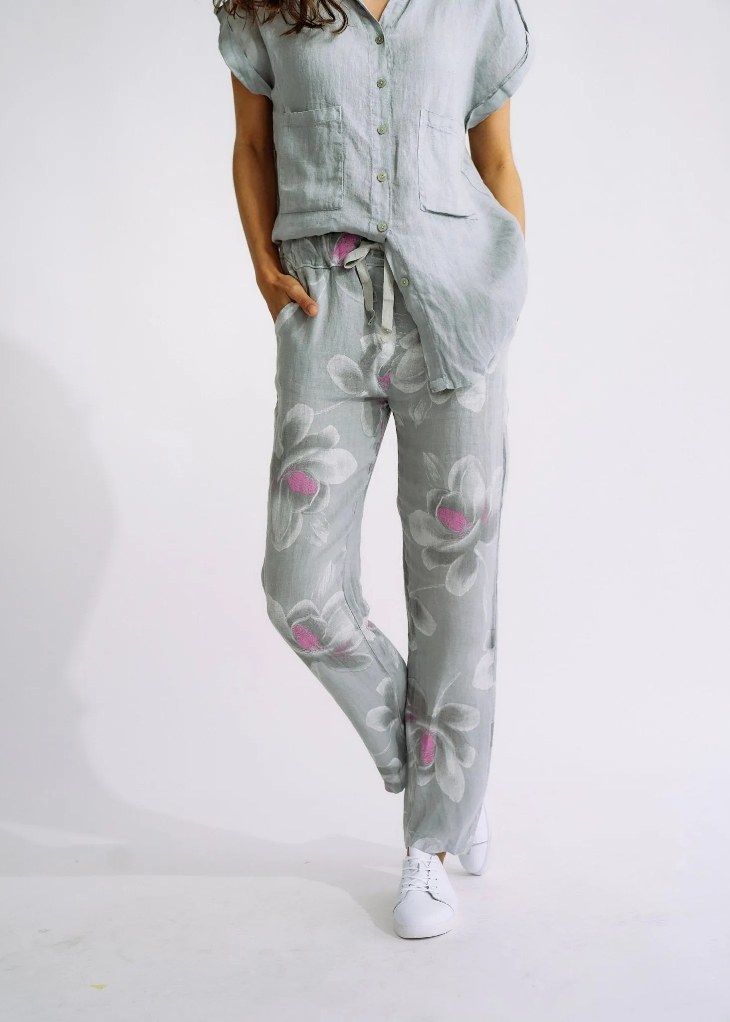 Pure Linen Italian Floral Printed Joggers in Pearl Grey