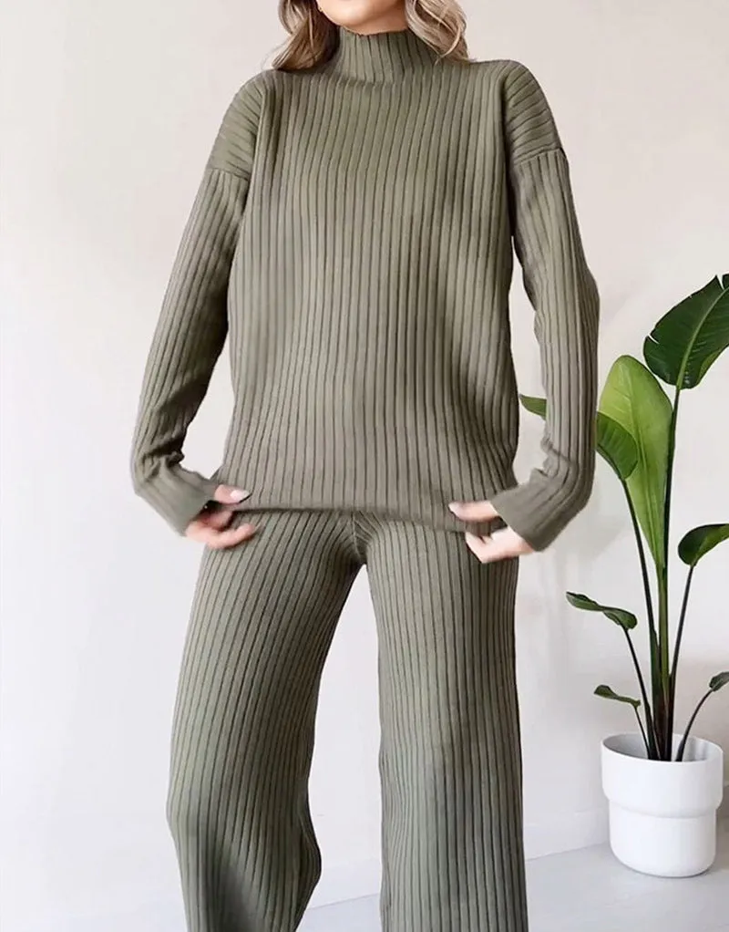 Women’s Knitted Suit - Turtleneck Loose Set