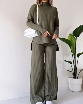 Women’s Knitted Suit - Turtleneck Loose Set