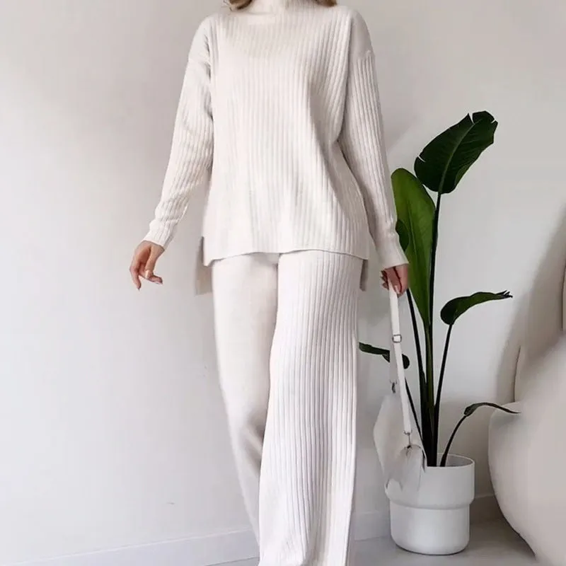 Women’s Knitted Suit - Turtleneck Loose Set