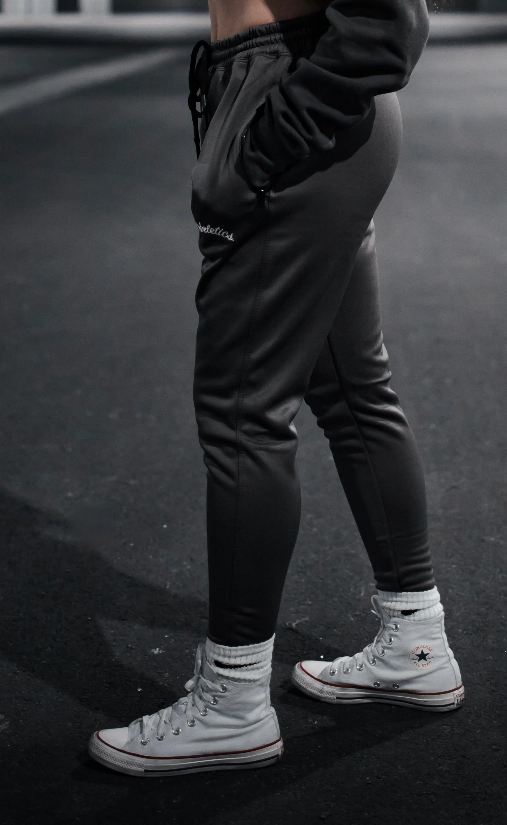 Womens tech joggers - charcoal